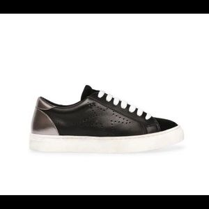 Steve Madden Leather Rezume Star Court Sneaker